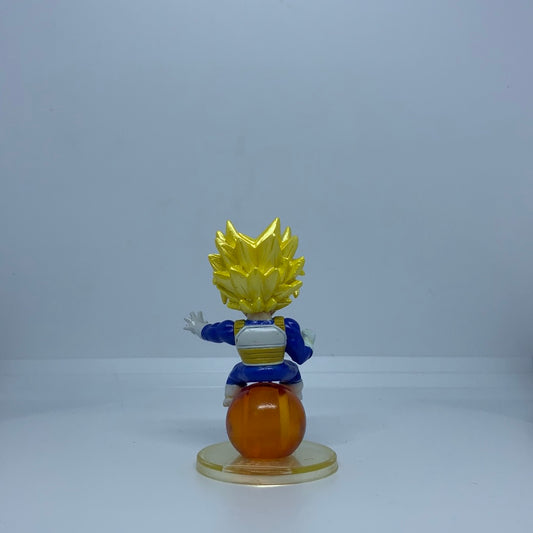 Dragon ball - Trunks SSJ Saiyan armor chara Puchi mini figure