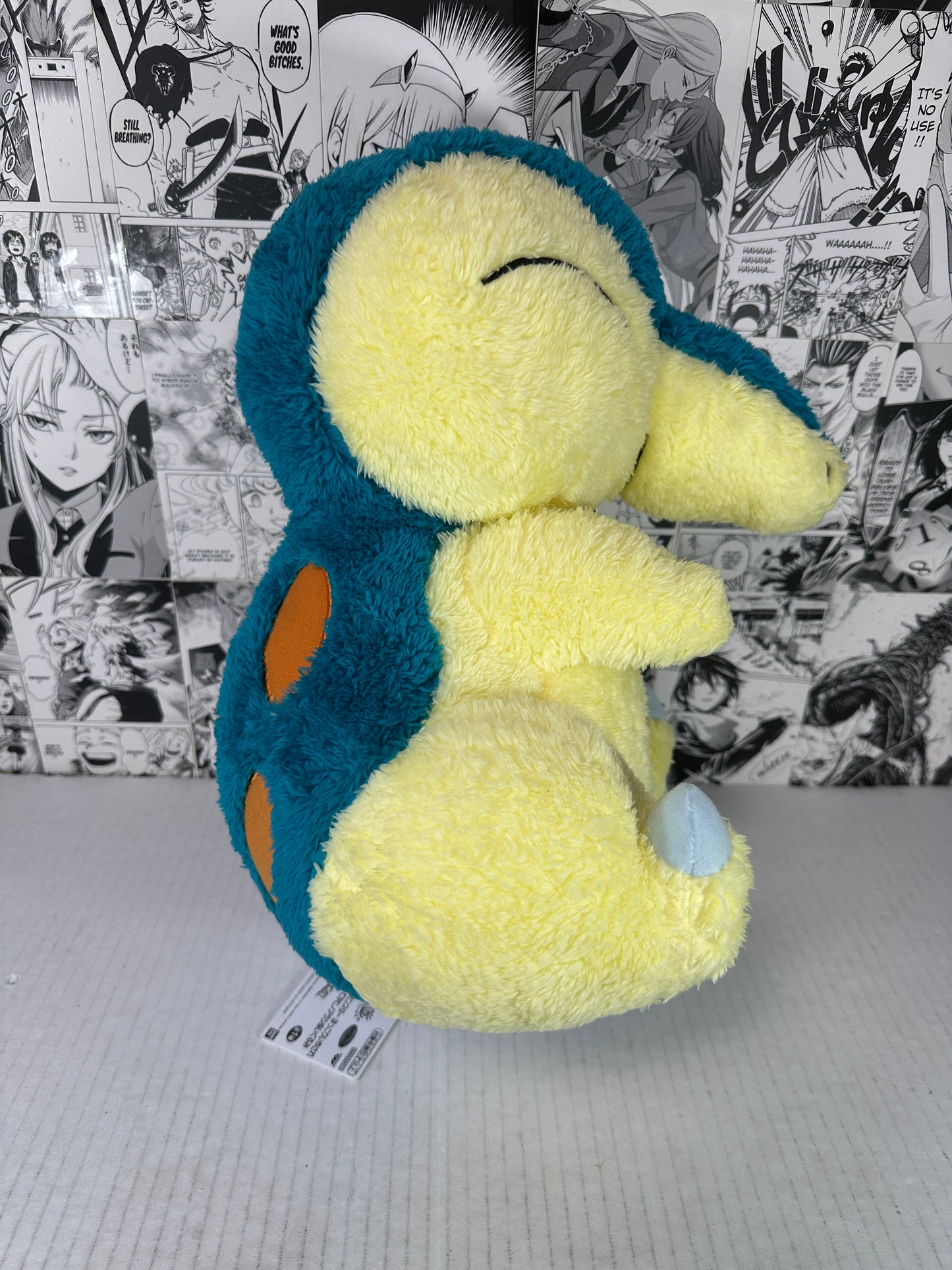 Pokemon - Cyndaquil 14“ big plush toy