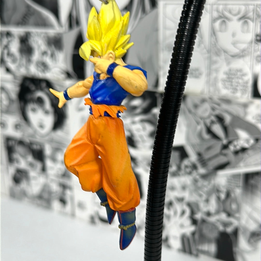 Dragon ball Z - SS Goku (battle damage) HG coloring 3D keychain