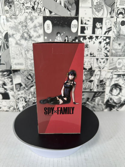Spy X Family - Yor Forger perching figure (Open Box)