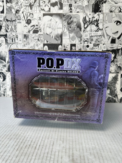 One piece - Crocodile P.O.P DX Portrait of Pirates (box has signs of wear)