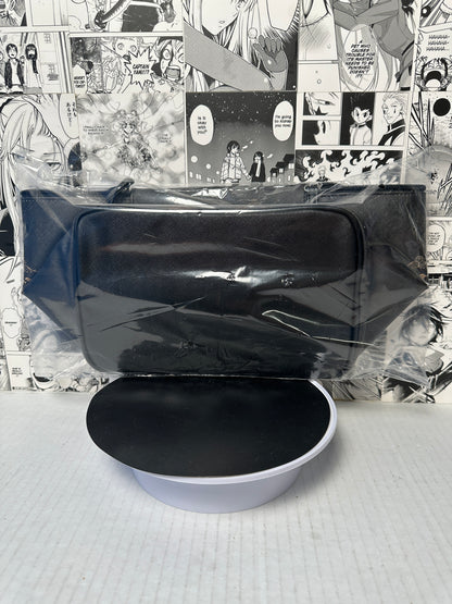 Black Butler - Carrying case/lunch bag w/tags (10in X 7in X 8in)