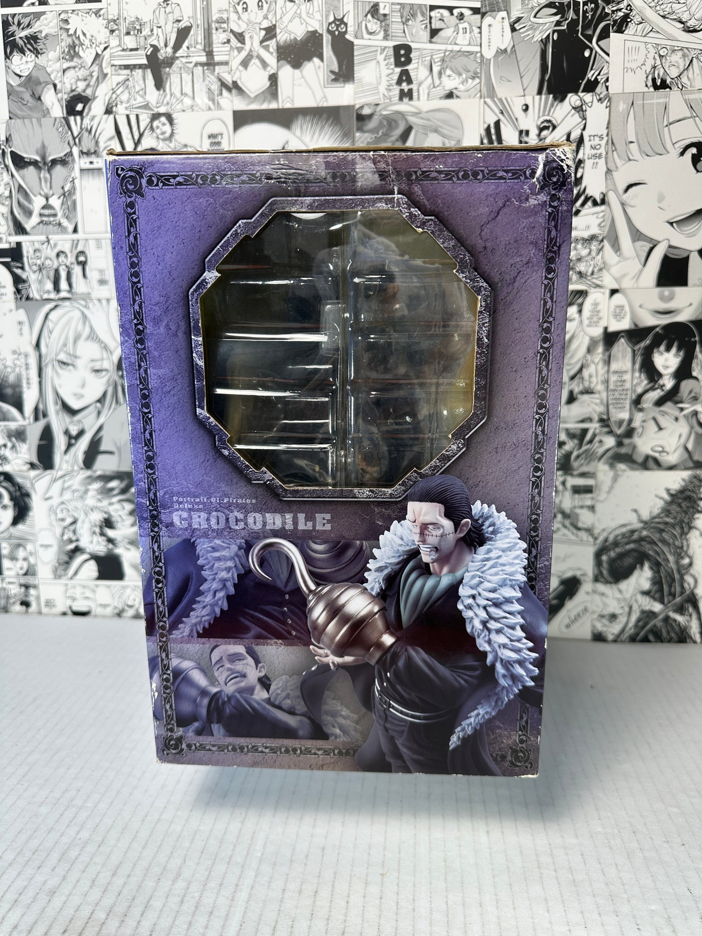 One piece - Crocodile P.O.P DX Portrait of Pirates (box has signs of wear)