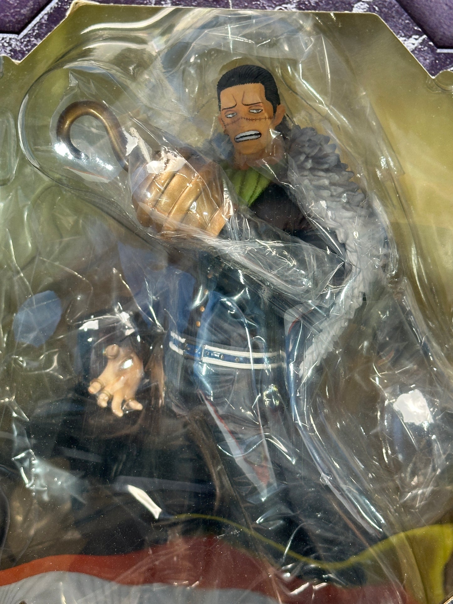 One piece - Crocodile P.O.P DX Portrait of Pirates (box has signs of wear)
