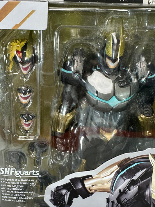 My Hero academia - Armored all might S.H.Figuarts
